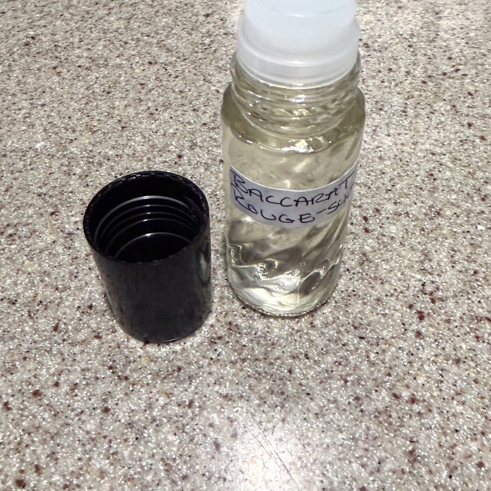 Glass Roller Body Oil  Baccarat Type